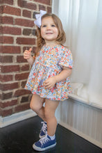 Load image into Gallery viewer, Harper Floral Diaper Set